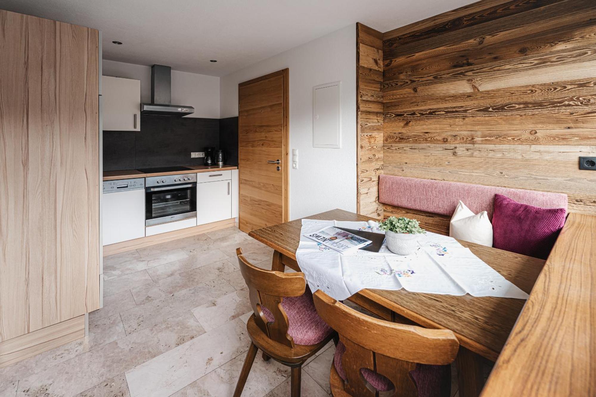 Alpenzeit Zillertal Apartments ツェル・アム・ツィラー エクステリア 写真