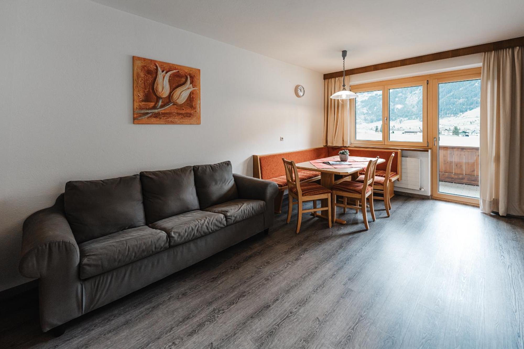 Alpenzeit Zillertal Apartments ツェル・アム・ツィラー 部屋 写真