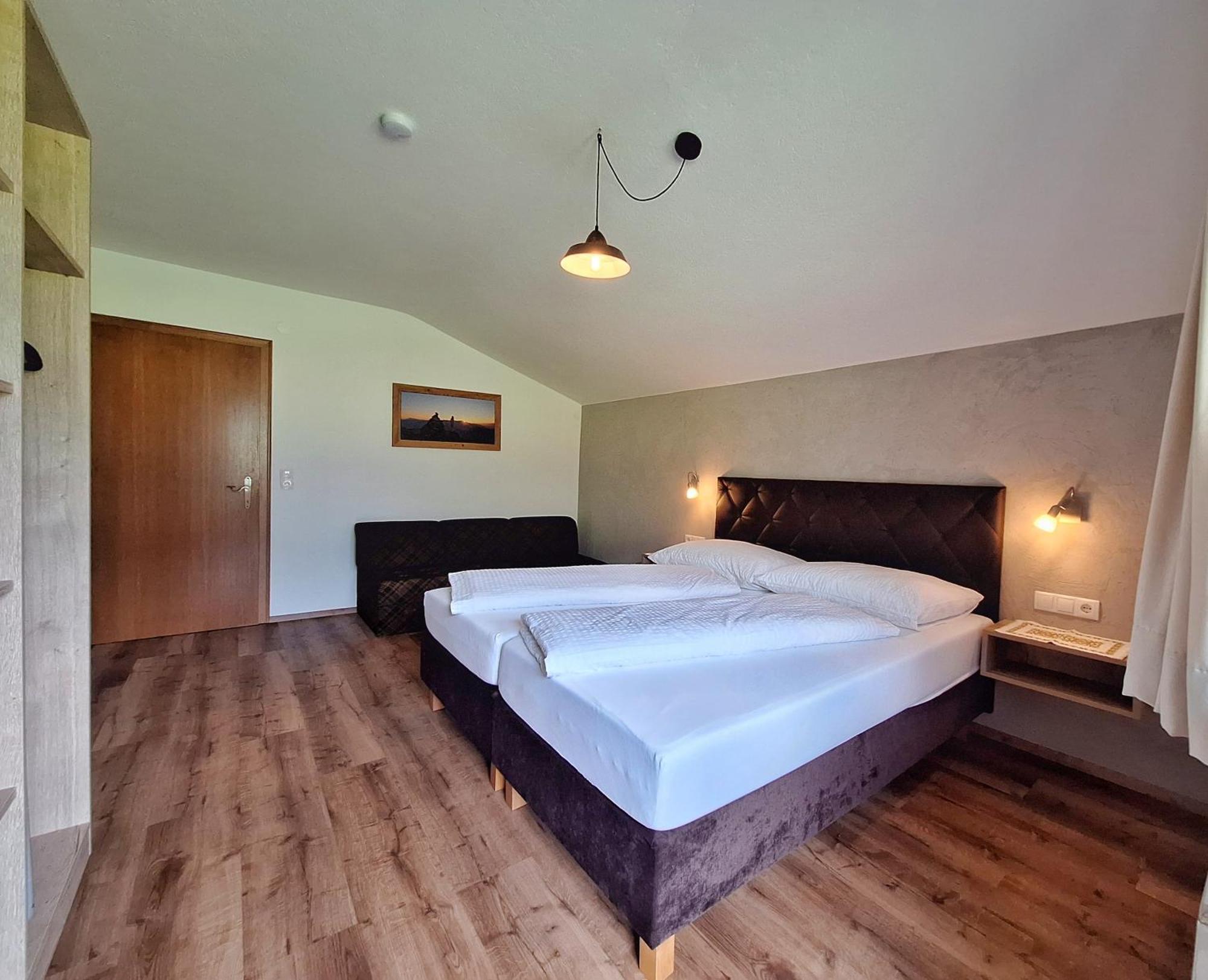 Alpenzeit Zillertal Apartments ツェル・アム・ツィラー エクステリア 写真