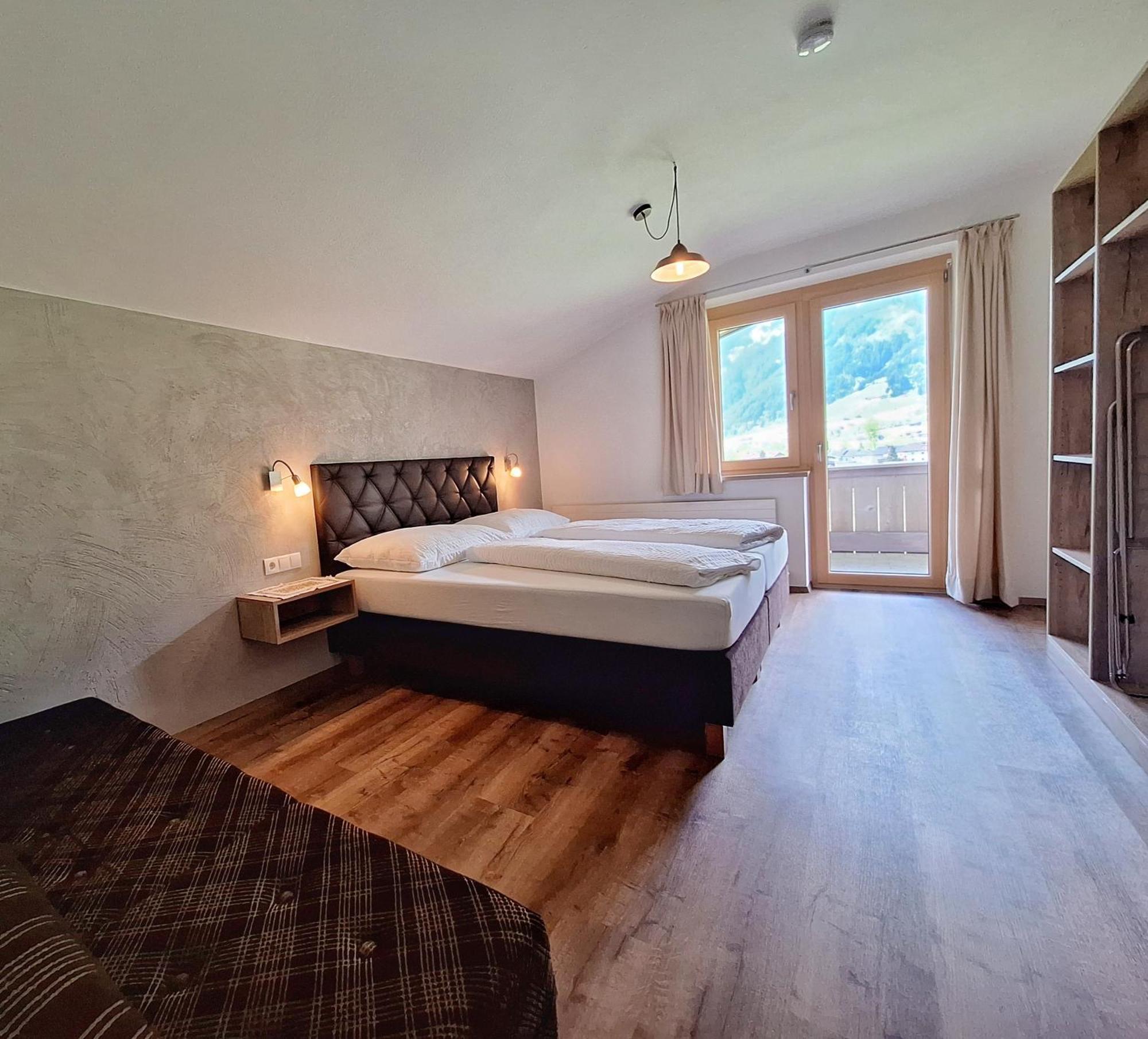 Alpenzeit Zillertal Apartments ツェル・アム・ツィラー エクステリア 写真